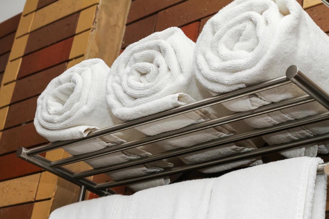 Sasha Transit Hotel Katunayaka Bagian luar foto